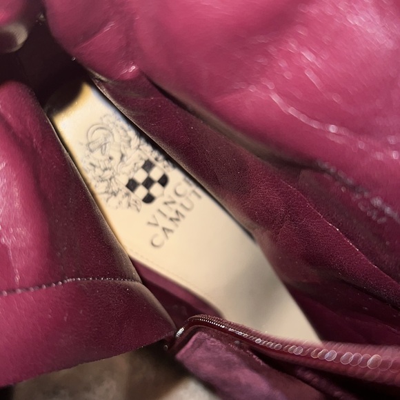 Vince Camuto twice worn suede booties, size 10, beautiful - Picture 6 of 6